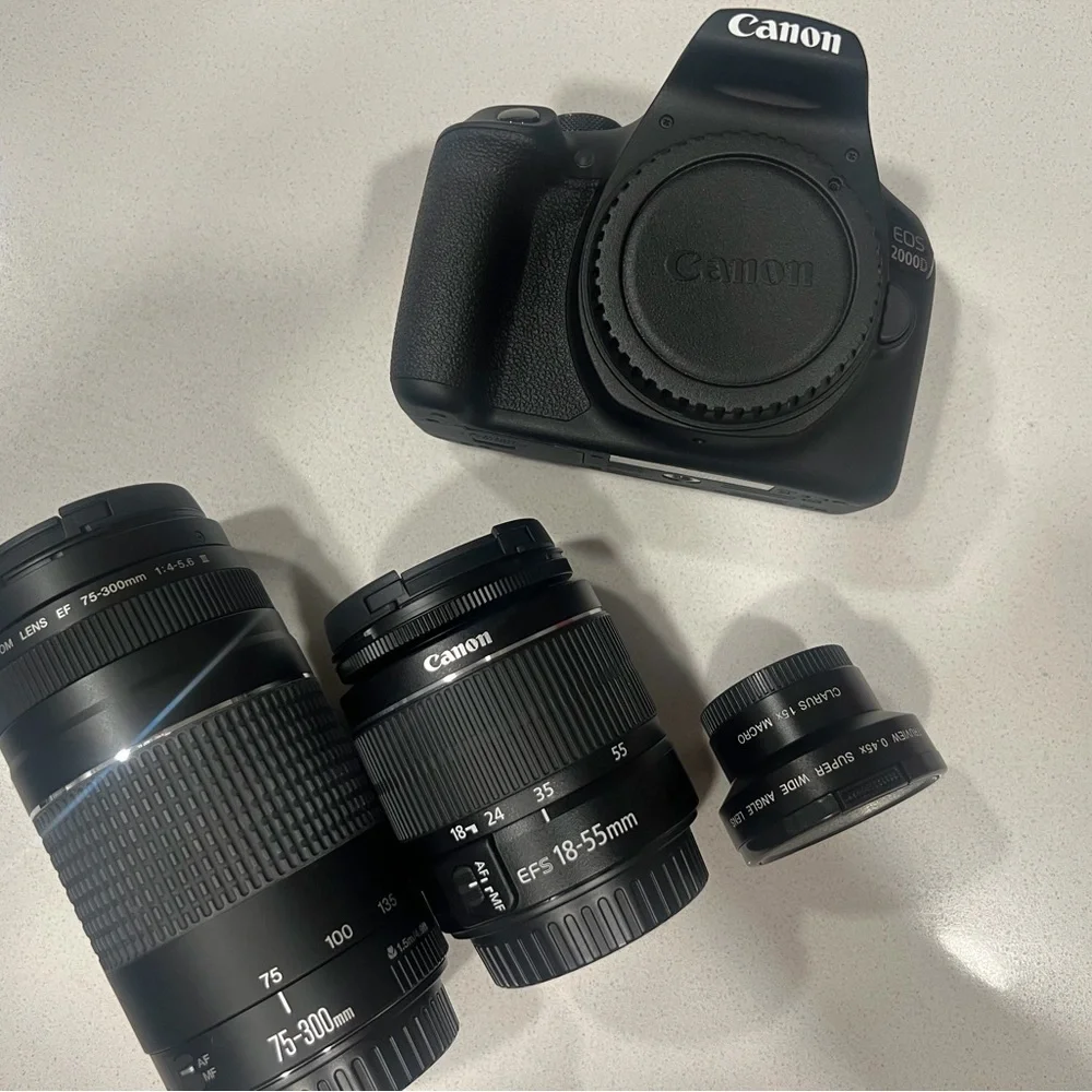 Canon EOS 2000D Black Camera with EF-S 18-55mm Lens - Picture 1 of 13
